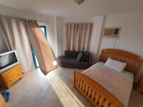 Relaxed families sea view master bedroom